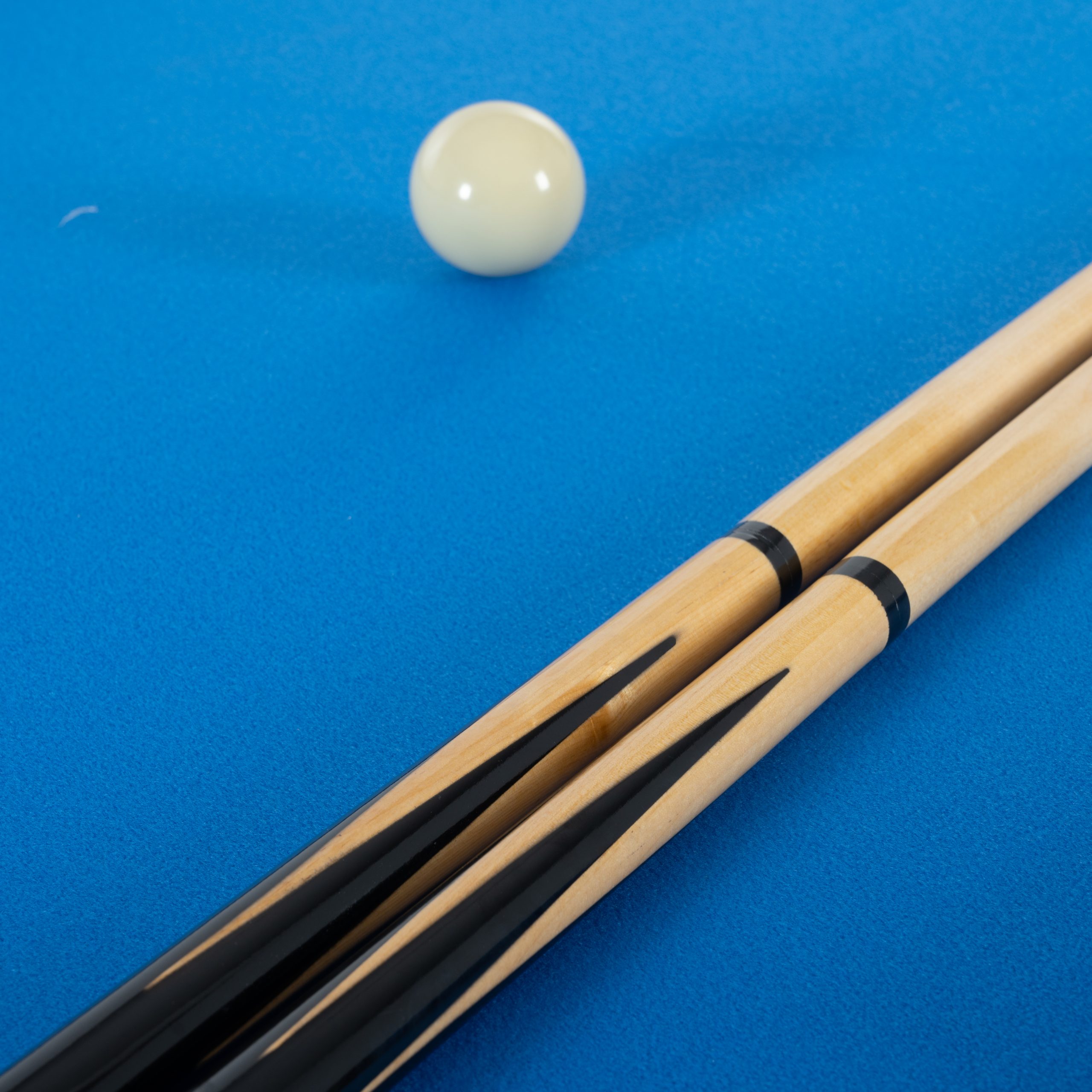 5.5 Ft Billiard Table, Blue