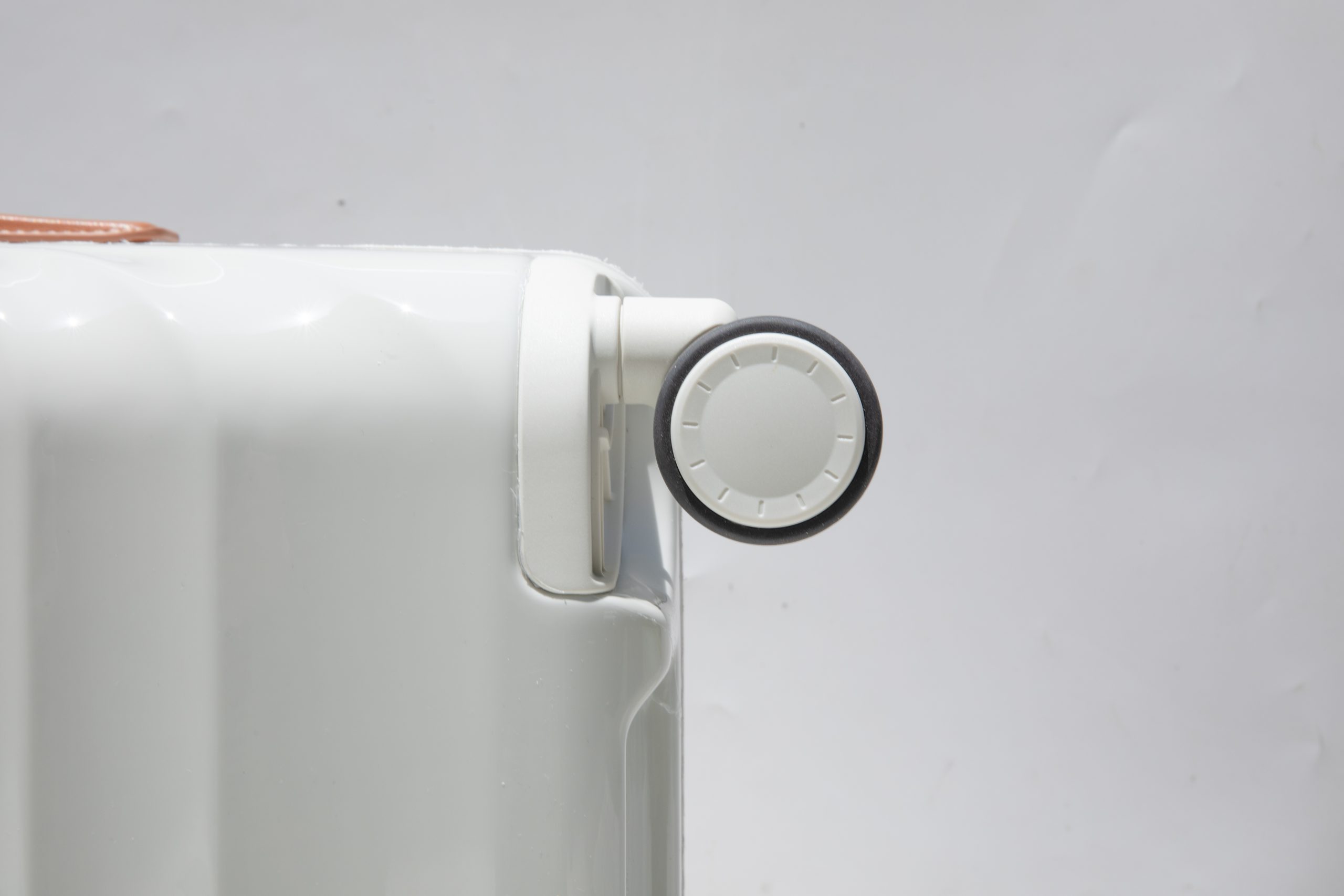 28" Carry on Luggage