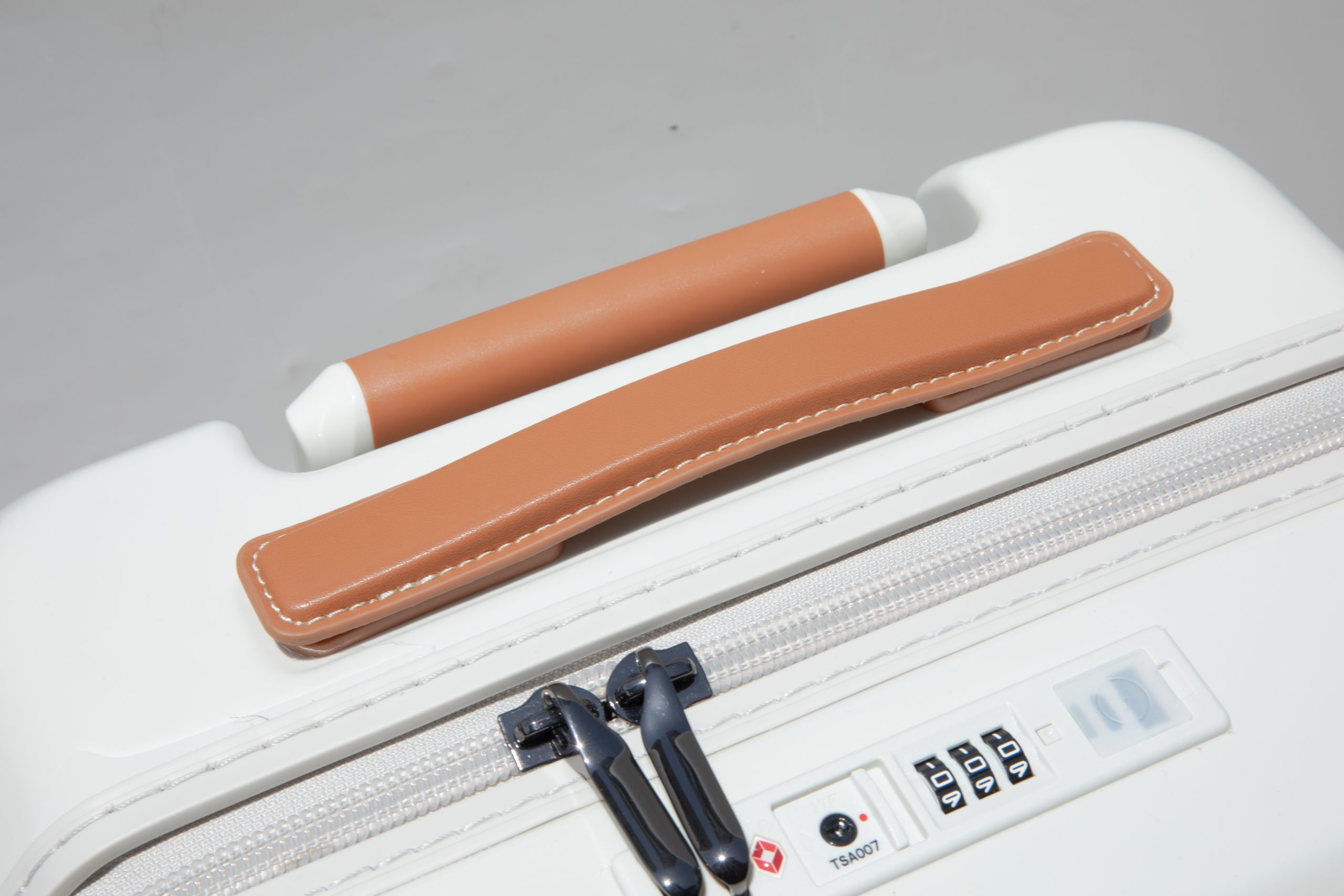 28" Carry on Luggage