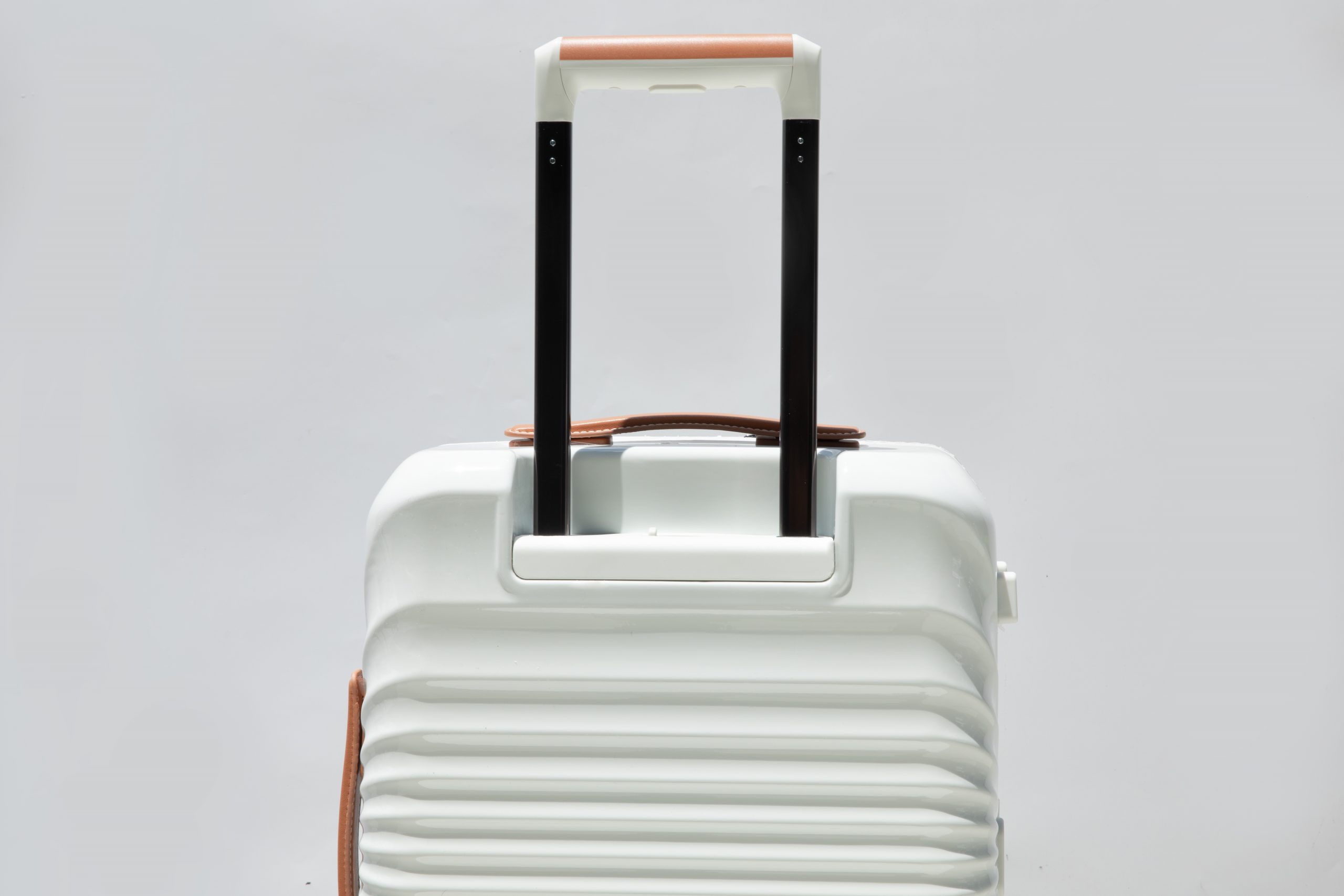 28" Carry on Luggage