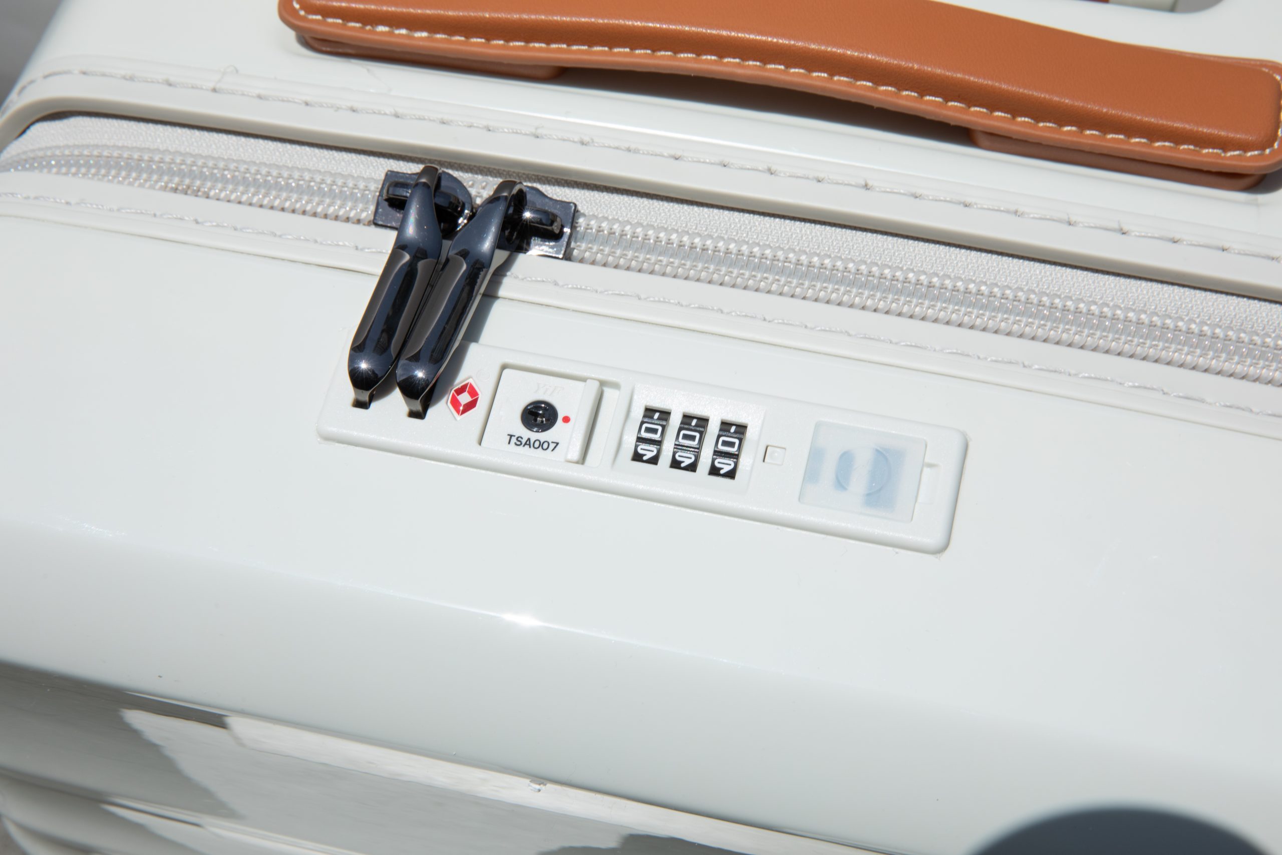 28" Carry on Luggage